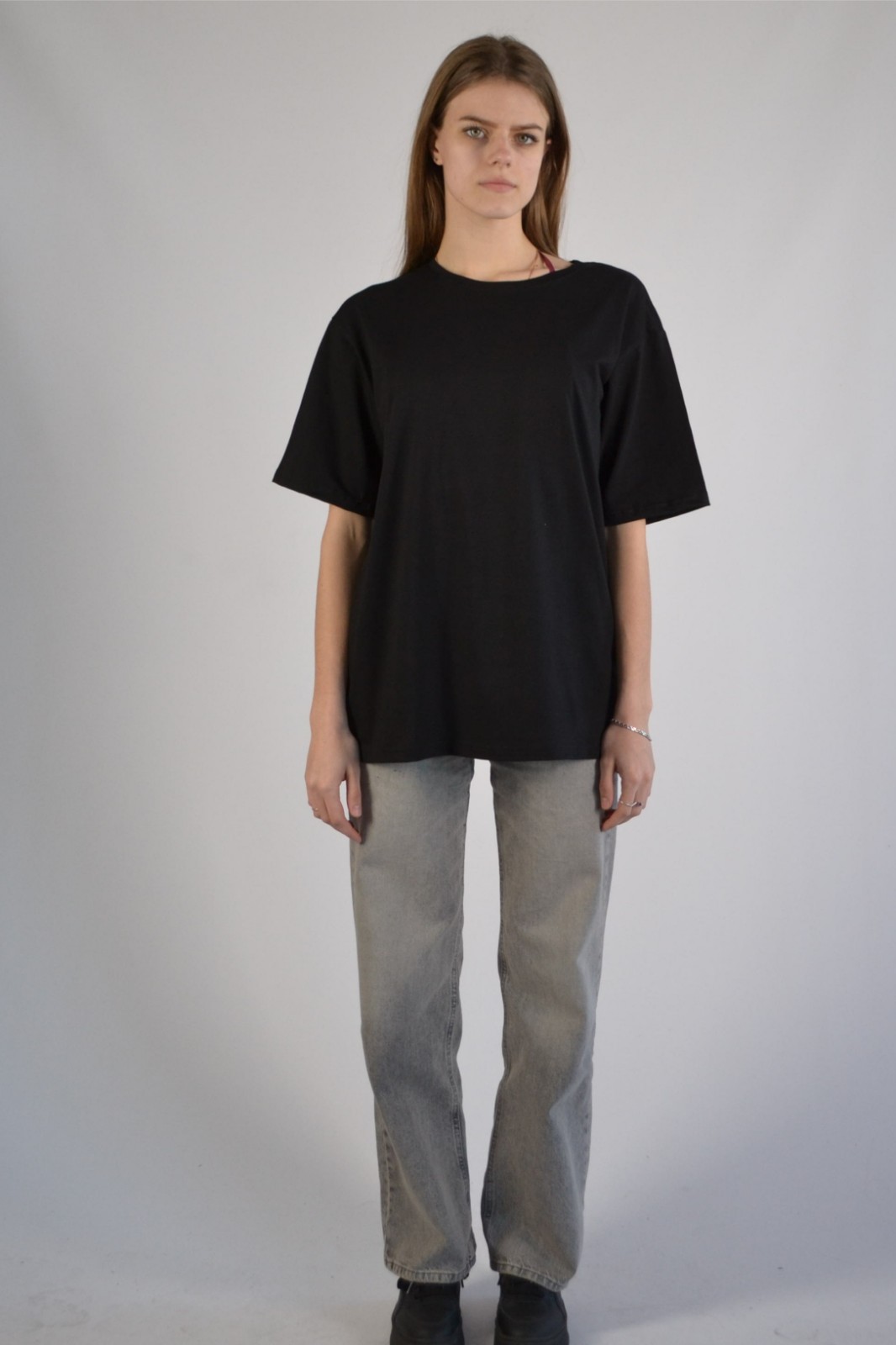 Футболка жіноча оверсайз чорна S-XL